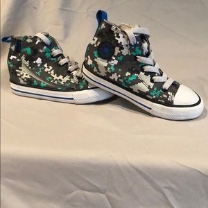 Toddler Converse high tops